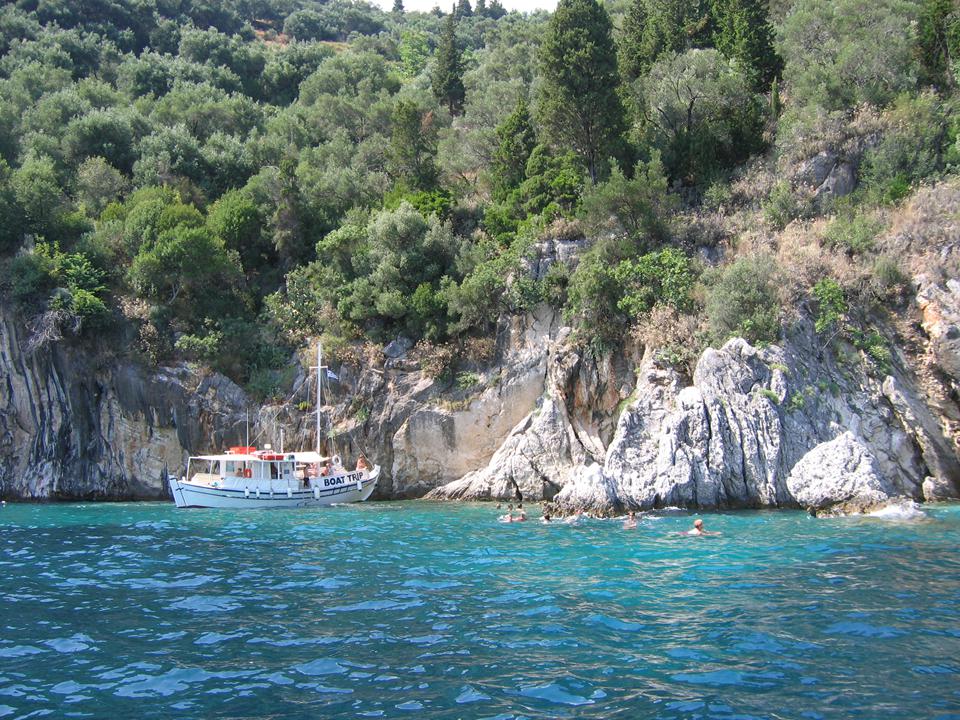 Agios Ioannis Peristeron Foto: 2 av 5
