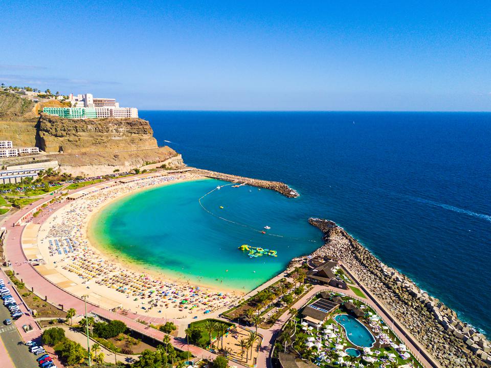 Playa Amadores Foto: 2 av 3